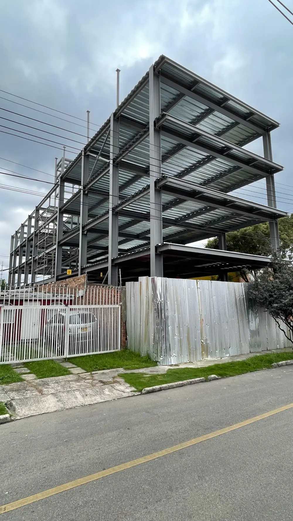 Edificio en estructura metálica